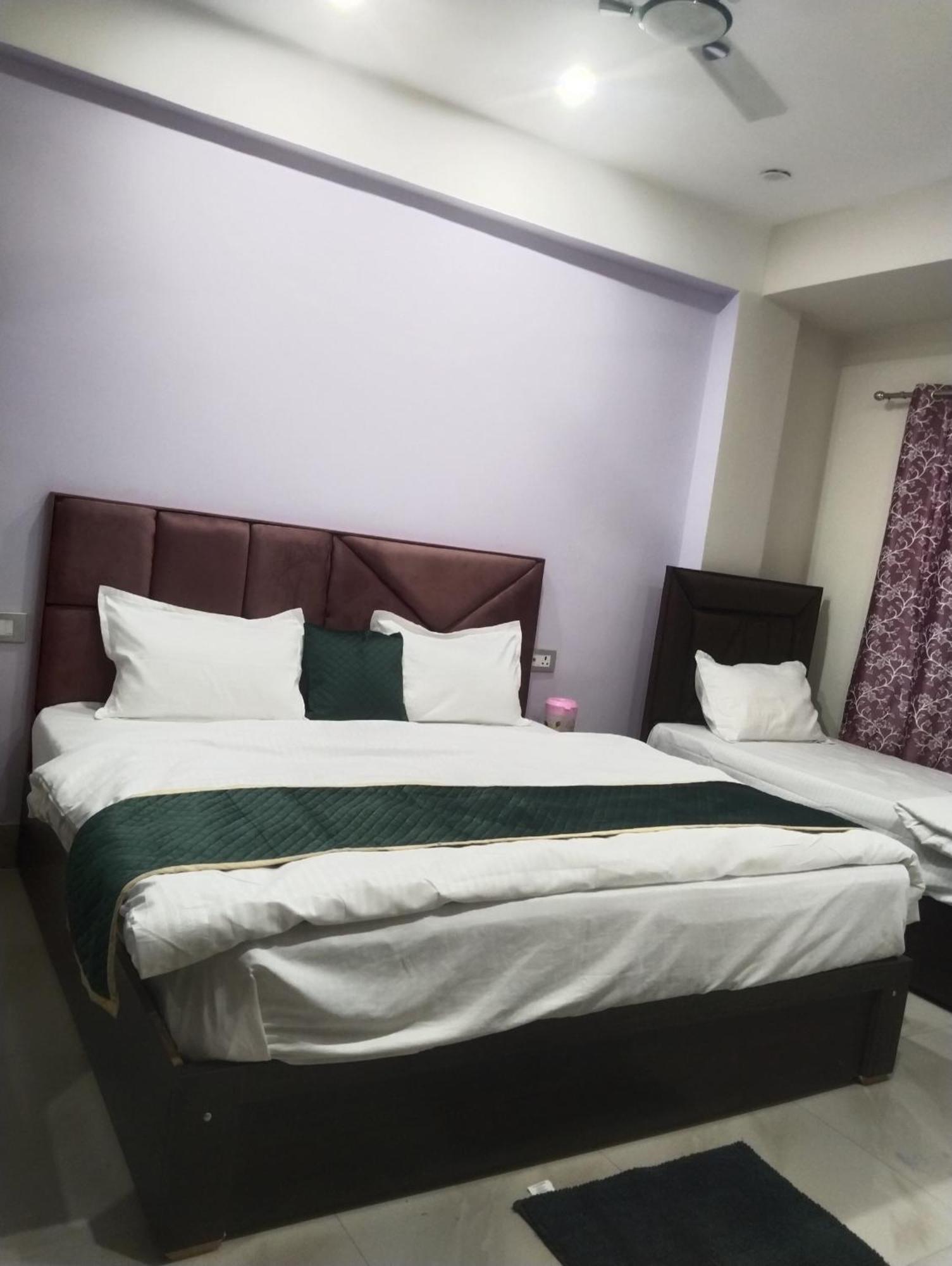 Vrindāvan Dixit Residency酒店 外观 照片