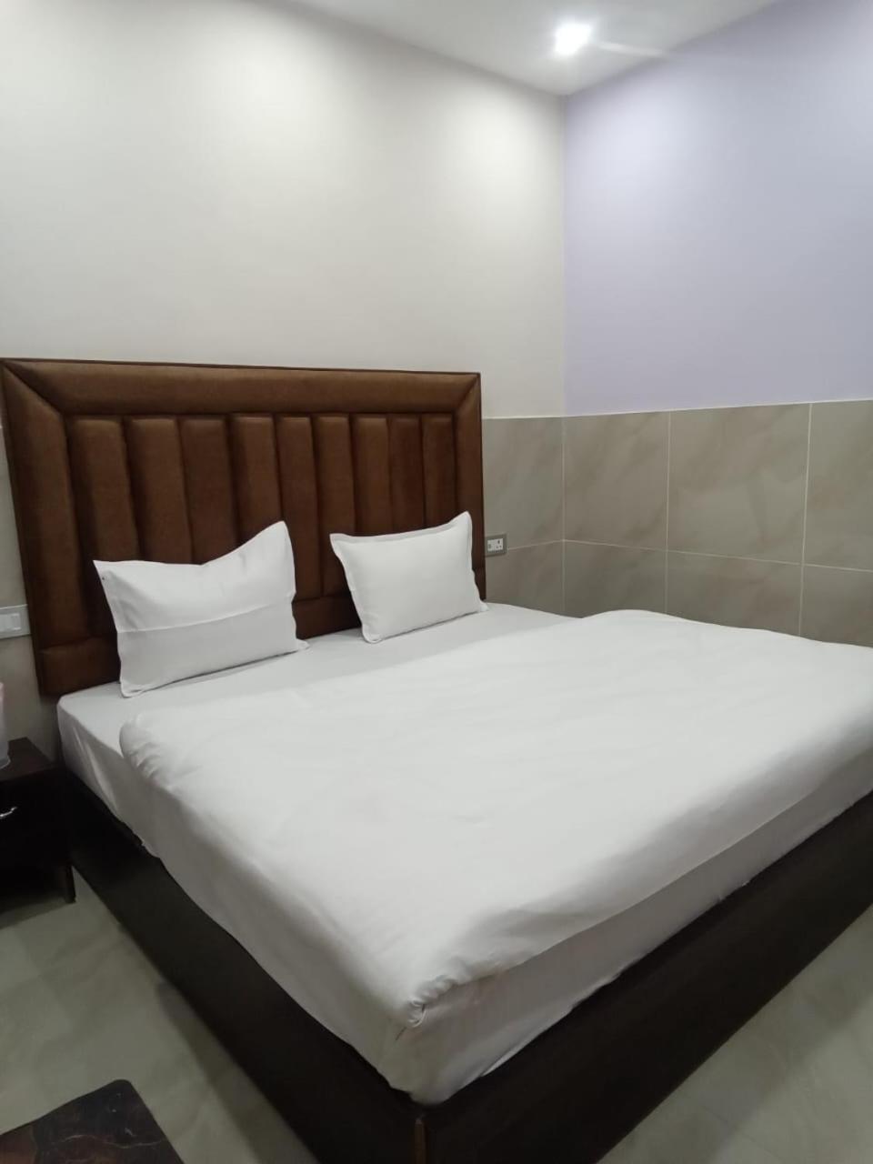 Vrindāvan Dixit Residency酒店 外观 照片