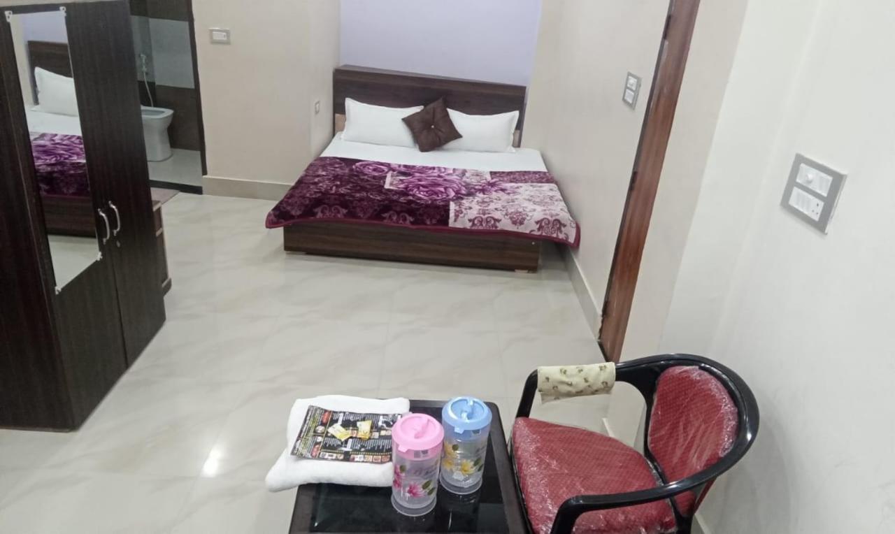 Vrindāvan Dixit Residency酒店 外观 照片